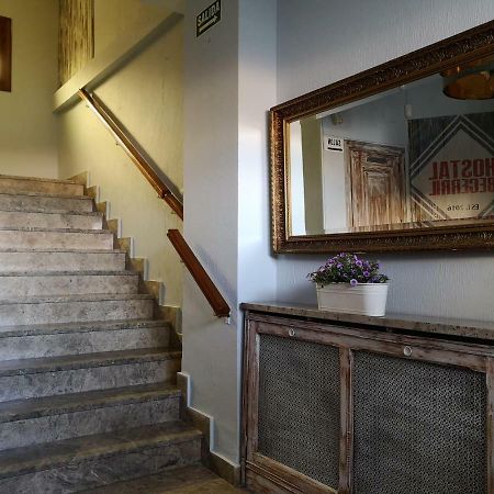 בסריל דה לה סיירה Hostal Becerril מראה חיצוני תמונה