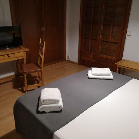 בסריל דה לה סיירה Hostal Becerril מראה חיצוני תמונה
