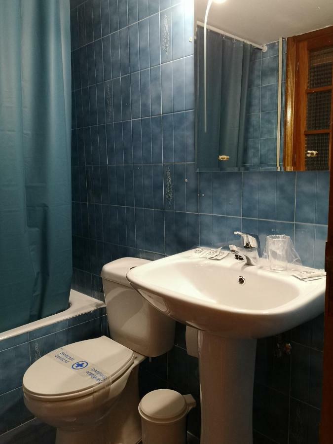 בסריל דה לה סיירה Hostal Becerril מראה חיצוני תמונה